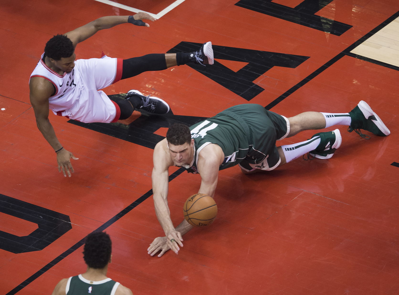 Raptors 120, Bucks 102